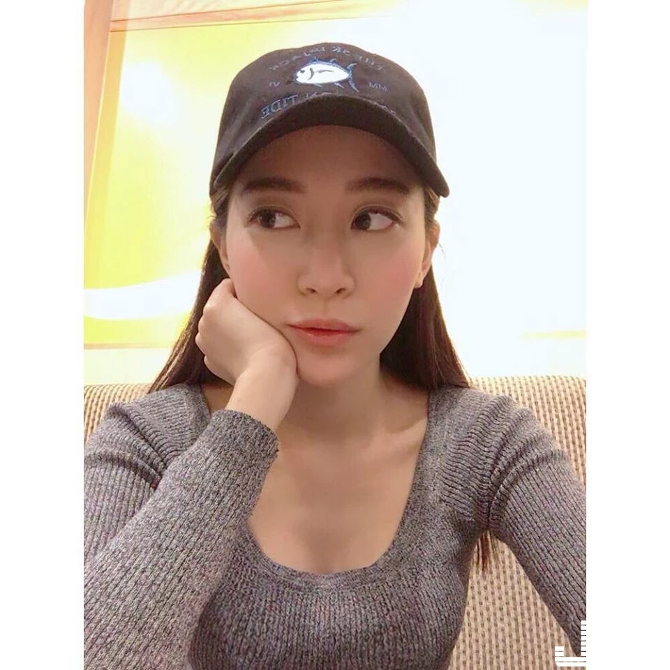 16784362.webp