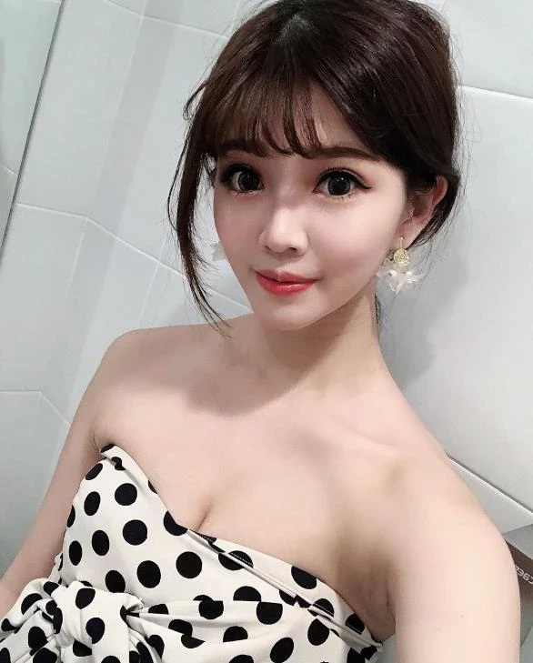 4055634.webp