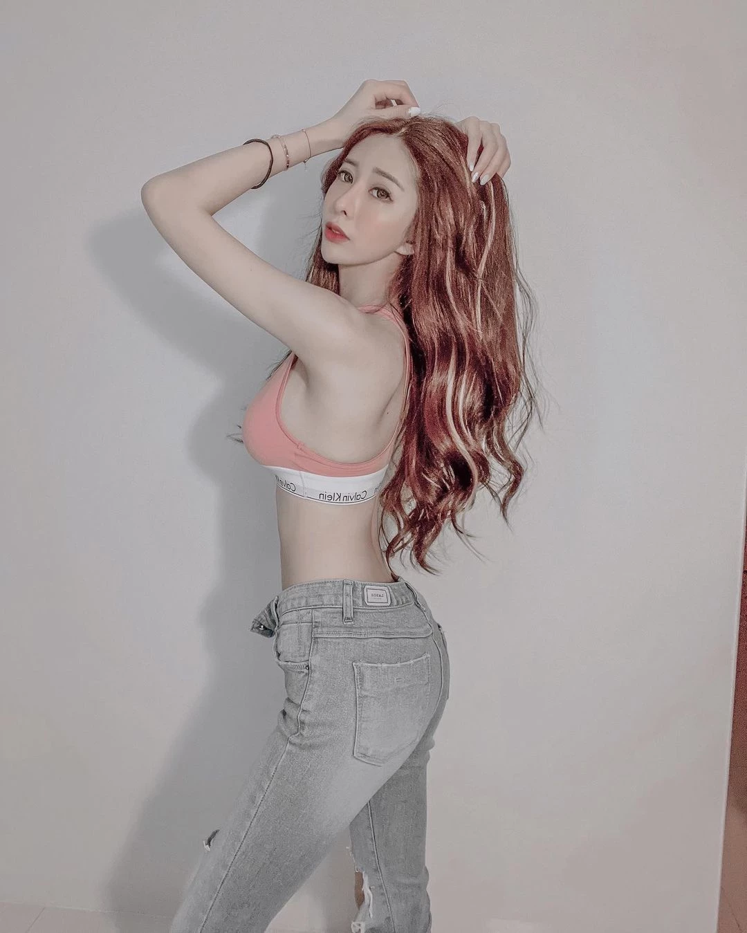 190836kwsjrhiry0hsjeq0.webp