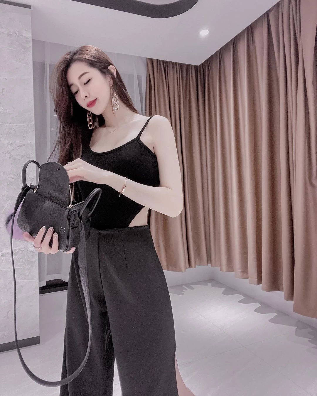 190853z7qzl4nlv4axi7iv.webp