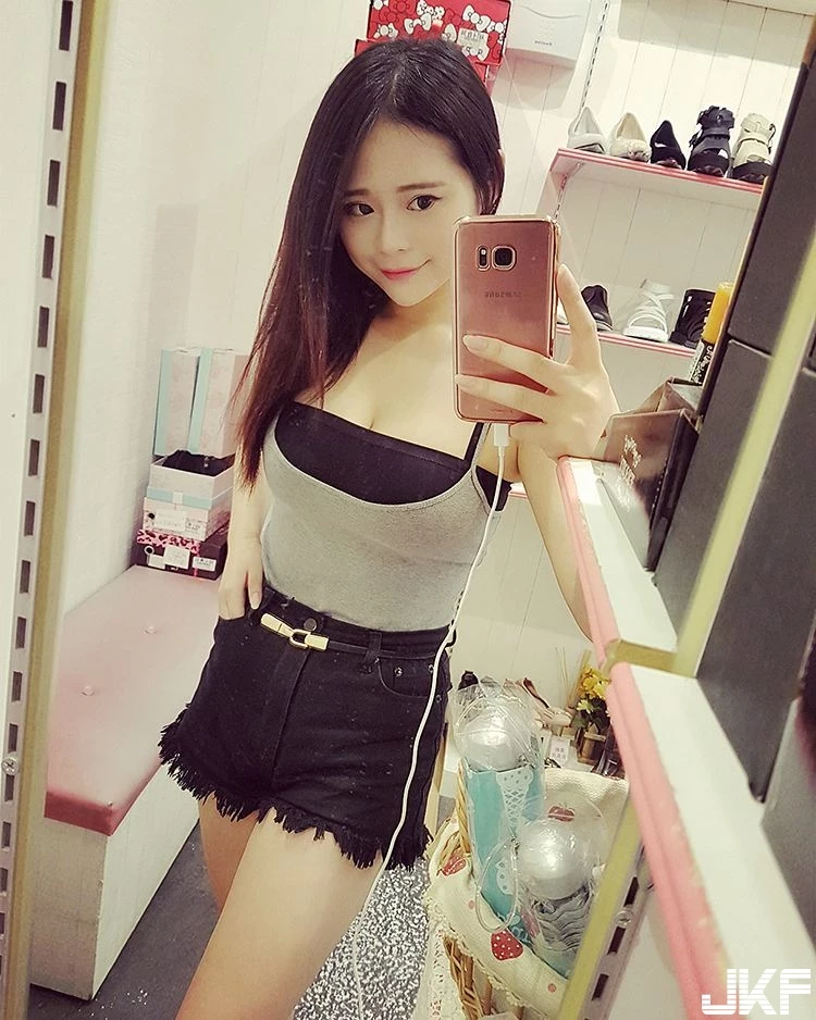 121821oa6xfs8pe2e3s60a.webp
