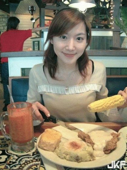 110008qjkws1e2e2u5e613.webp