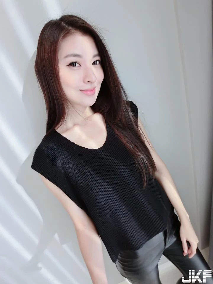 201718te44s32u4bhahd33.webp