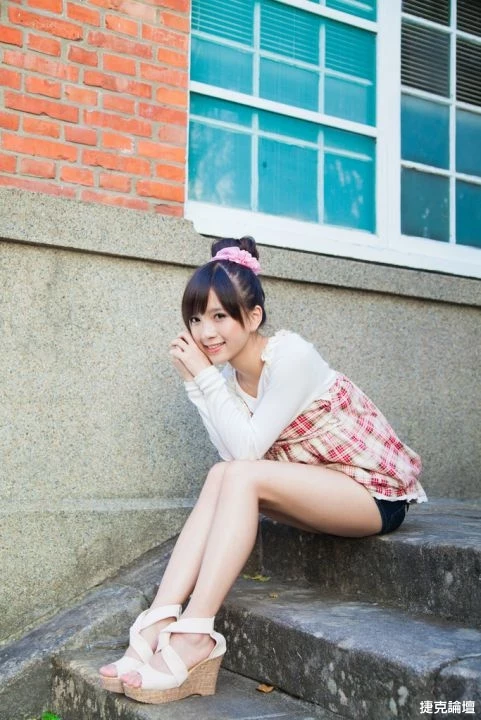 120251cd67r2kqyunn6t22.webp