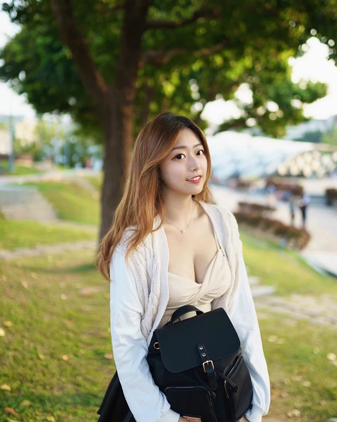 121833lsba8kwshzxhbcp3.webp