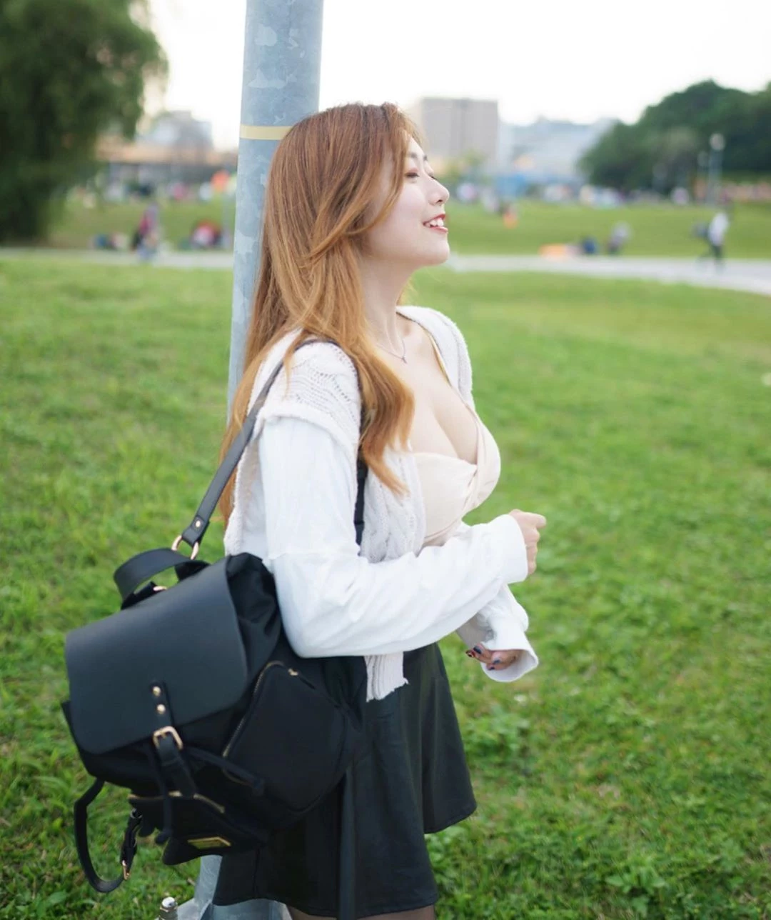 121848smlvb75nkvk272x6.webp