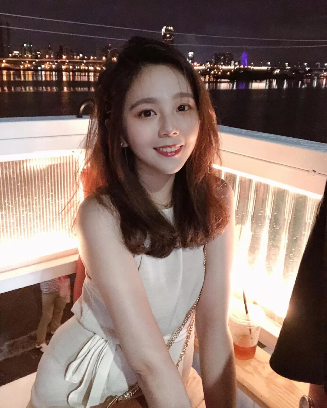 130331r169857f117wf6ss.webp