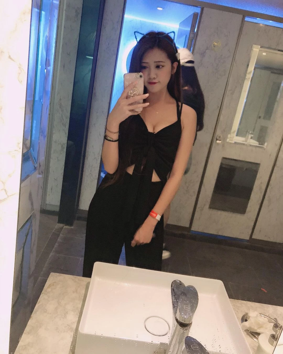 093628yfkf8lfzqlccfquf.webp