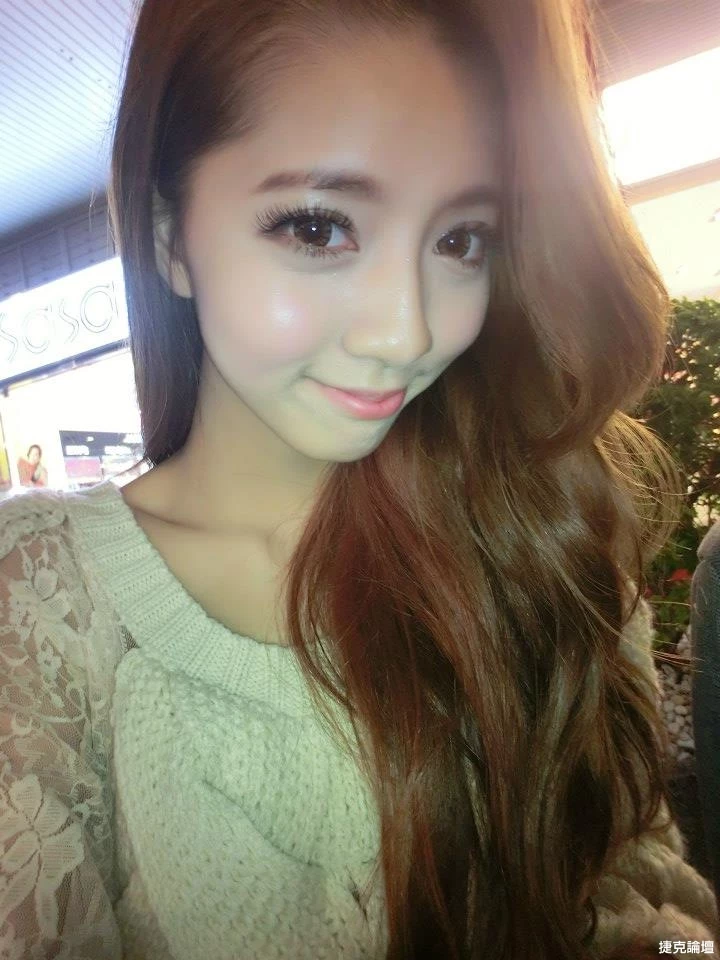 181232xr115l5xmizk8kpk.webp