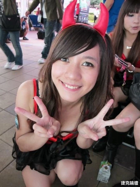 152139cj8mj8g48j8r983a.webp