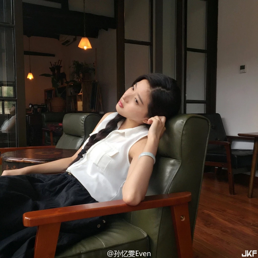 151443g49qzcc4q9u97fqb.webp
