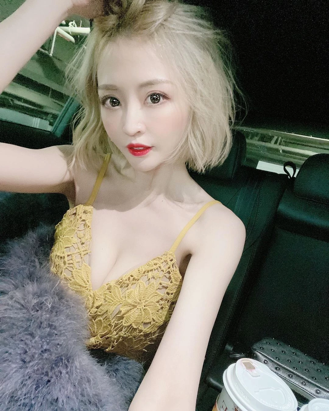 100430ni0sna7lo0y0pdly.webp