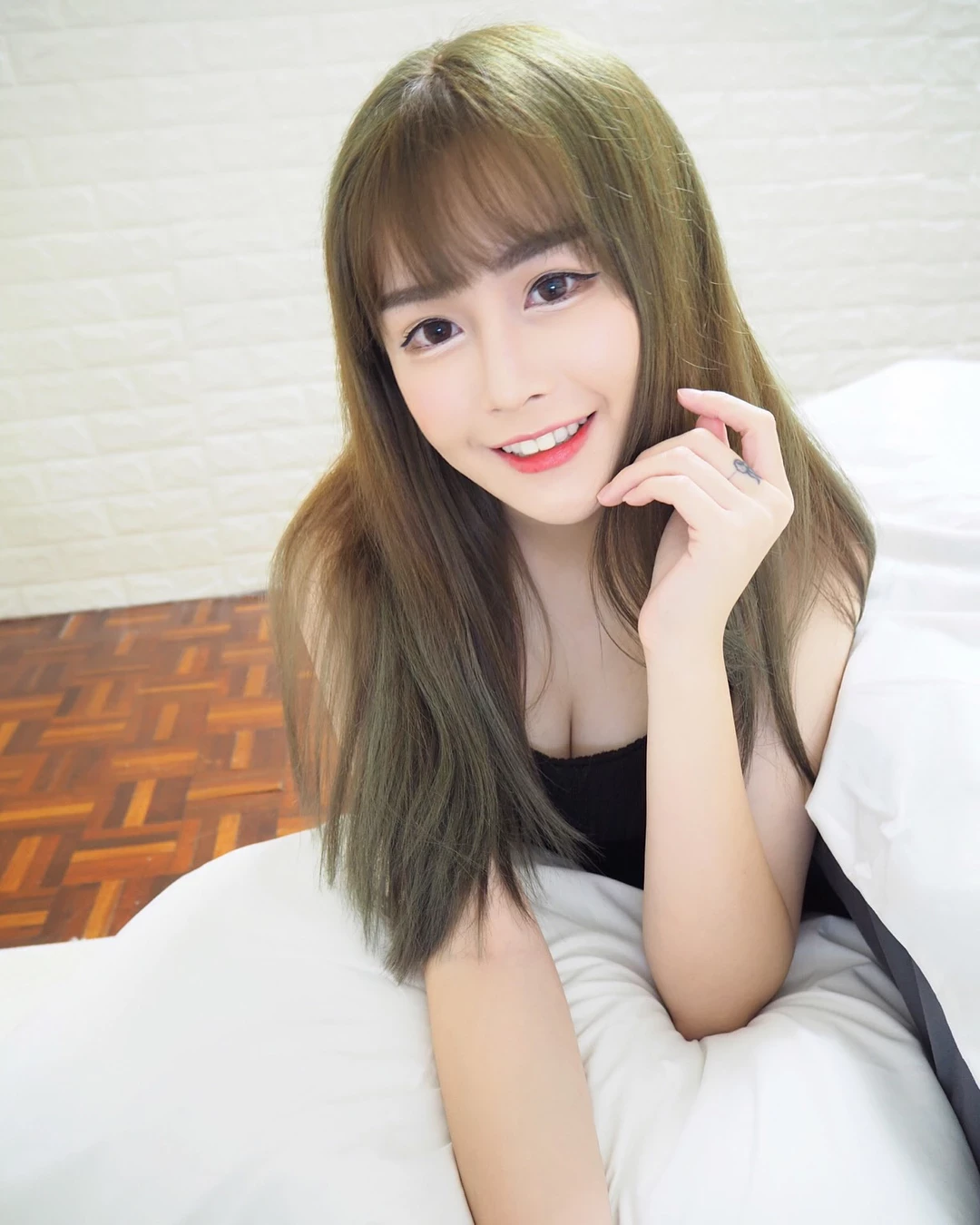4375217.webp