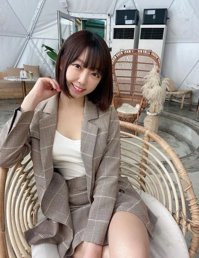 1672072.webp