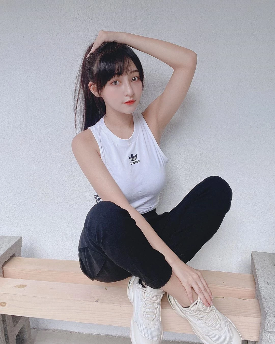 164417gdwx0issh5djjh8d.webp