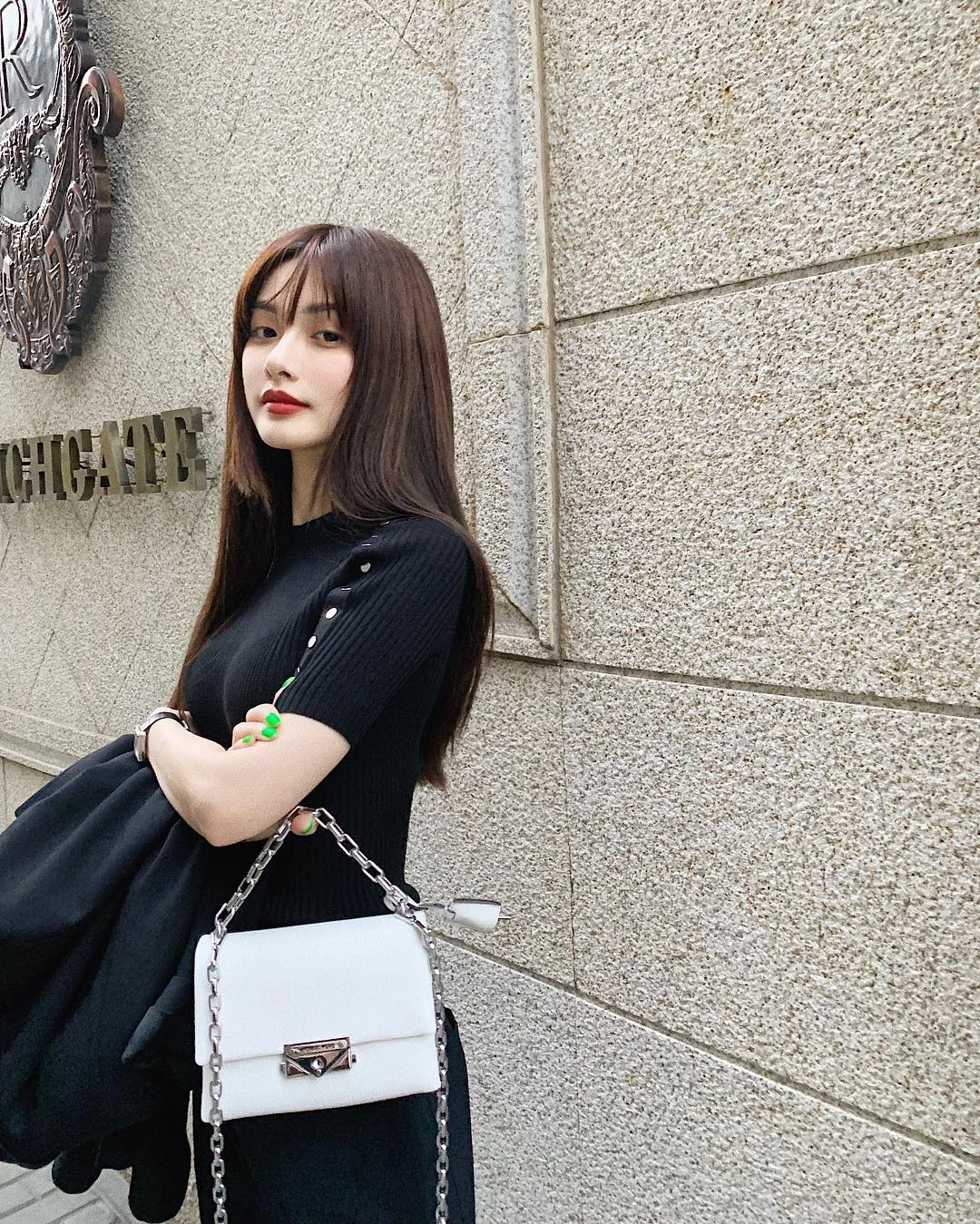 155513ozbii878l7bf88zb.webp