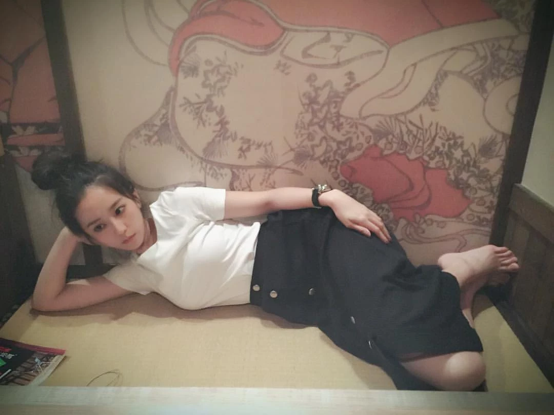 4390050.webp