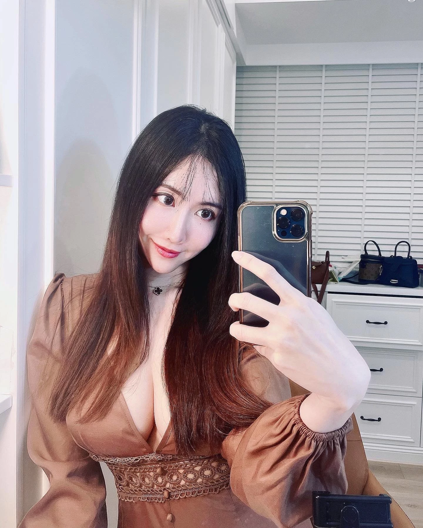 19724851.webp