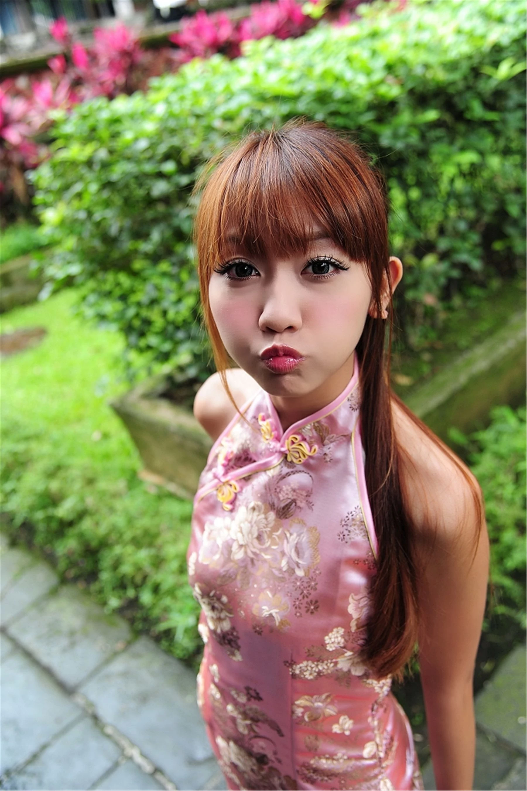 30742966.webp