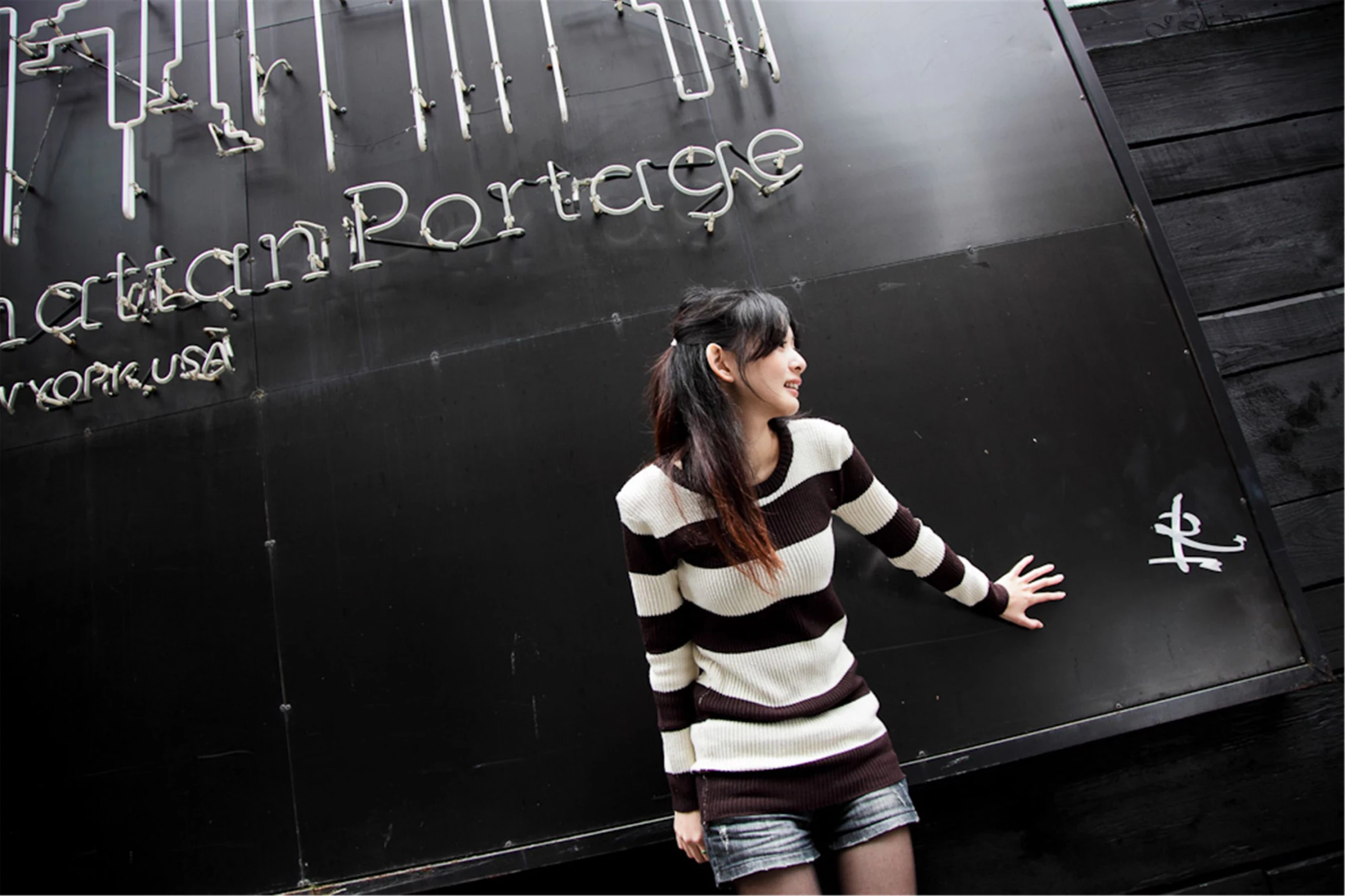 30743275.webp