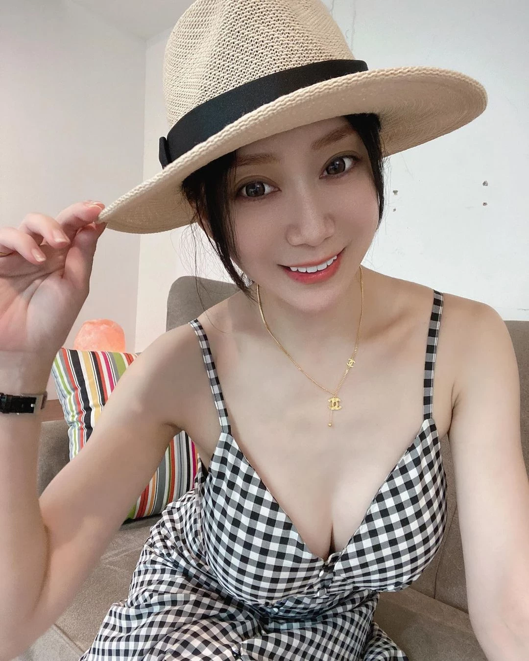 24155919.webp