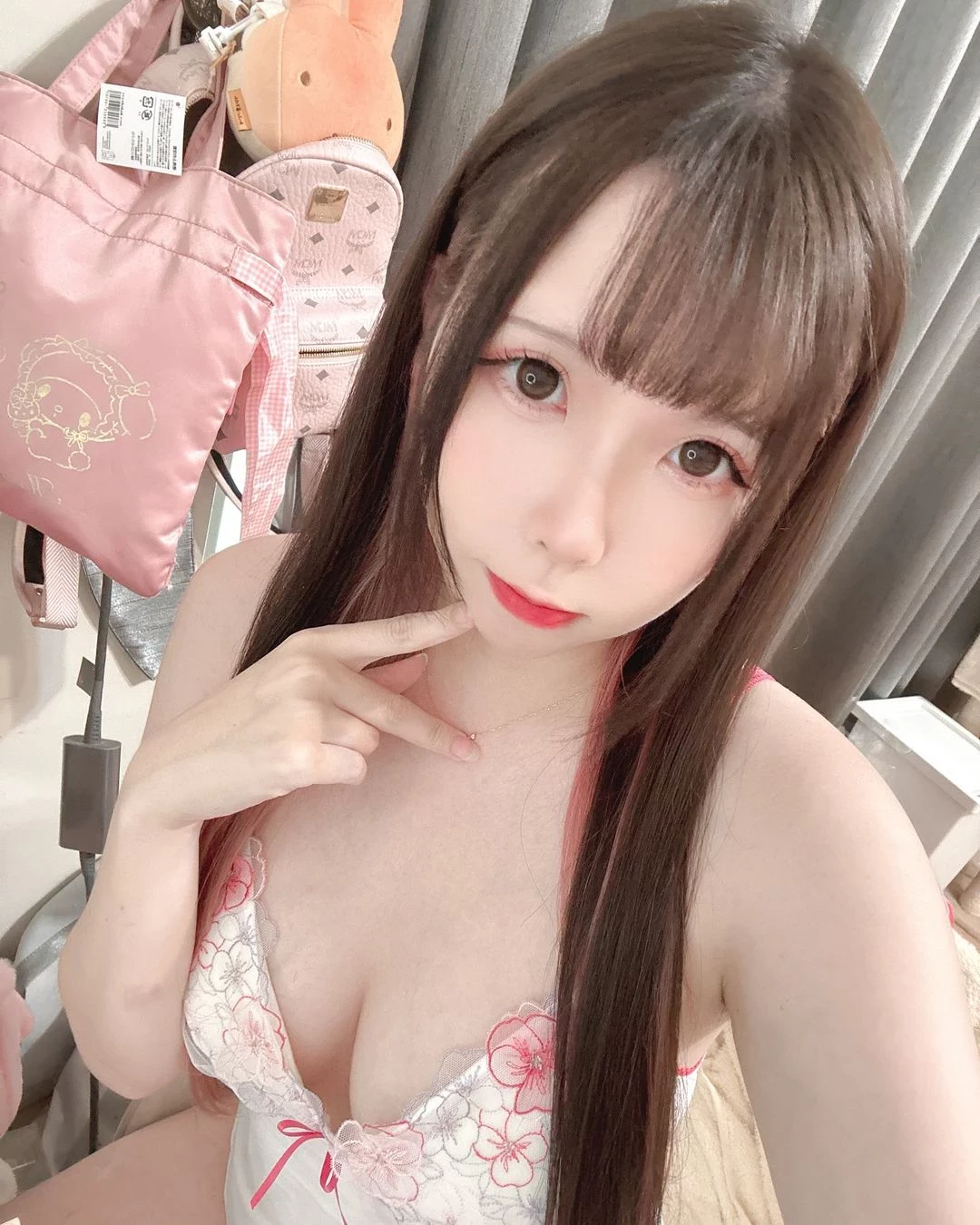 30989845.webp
