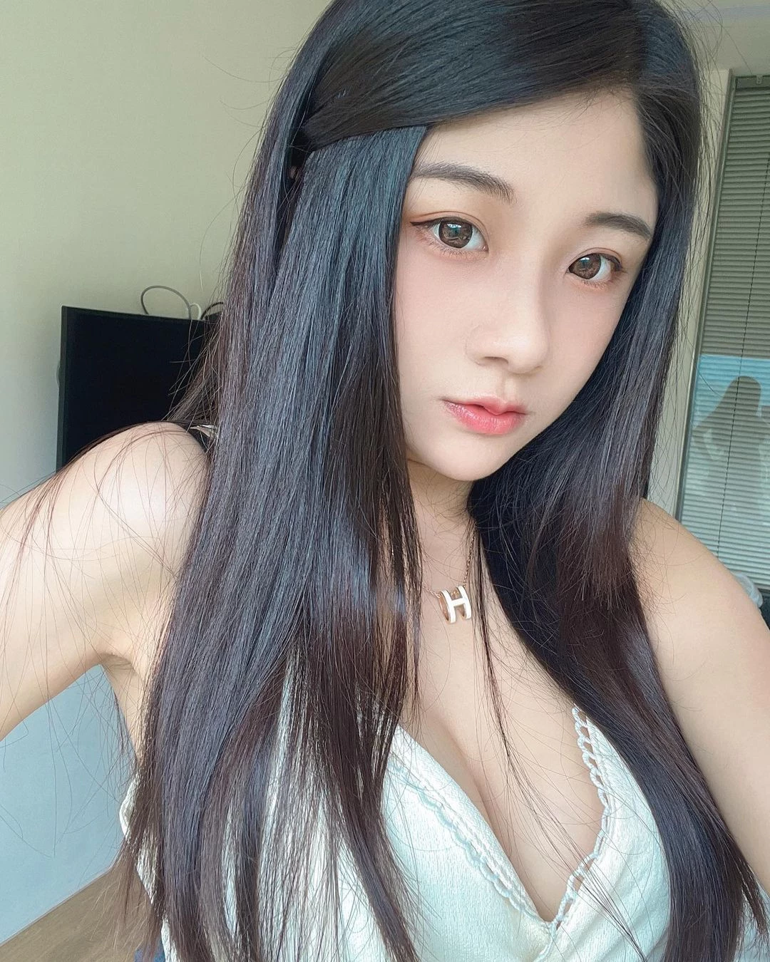 31370093.webp