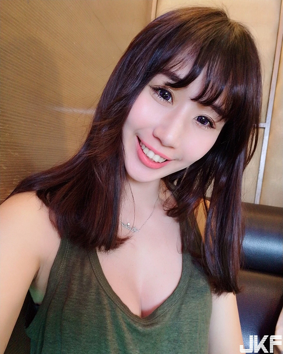 4637613.webp