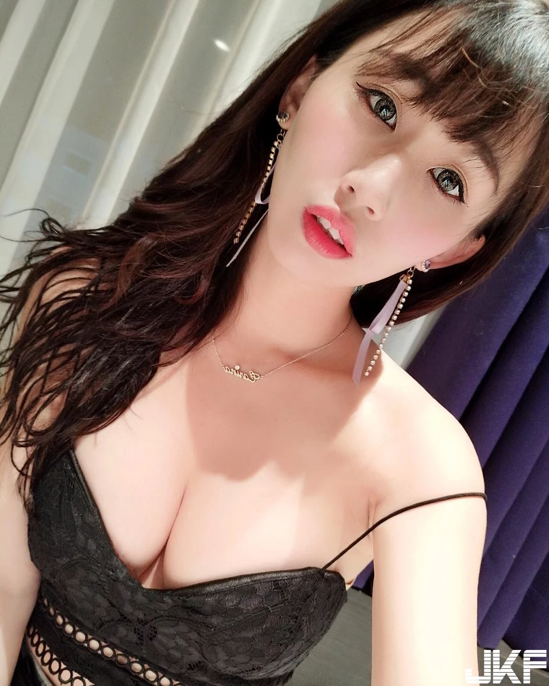4637619.webp