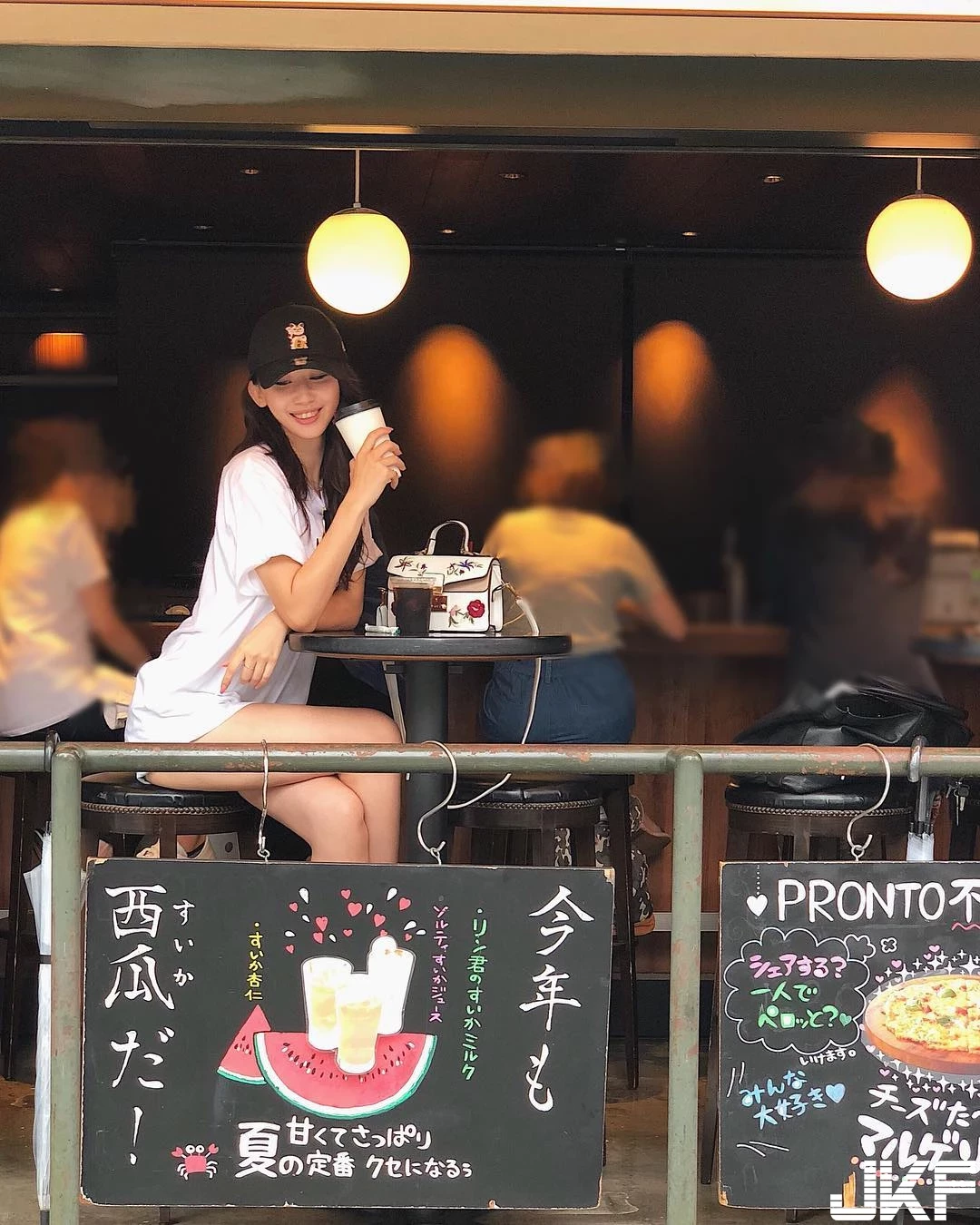 4637620.webp