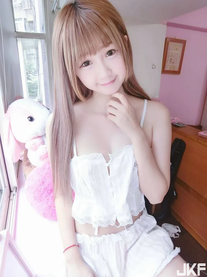 4594540.webp
