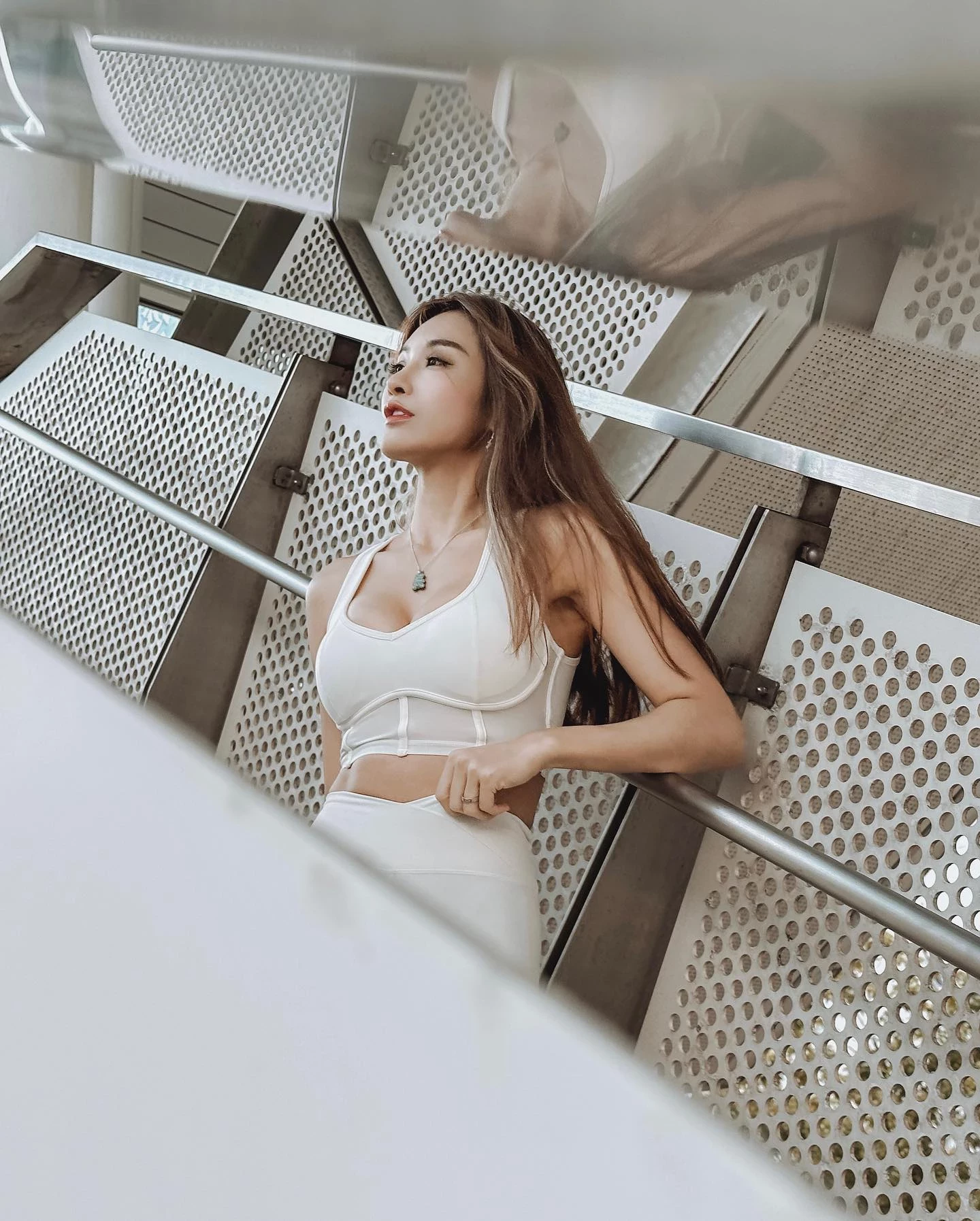 23082811.webp